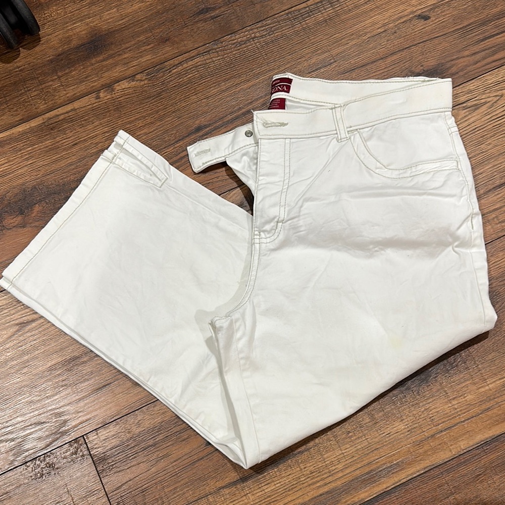 Merona Women's White capri Jeans